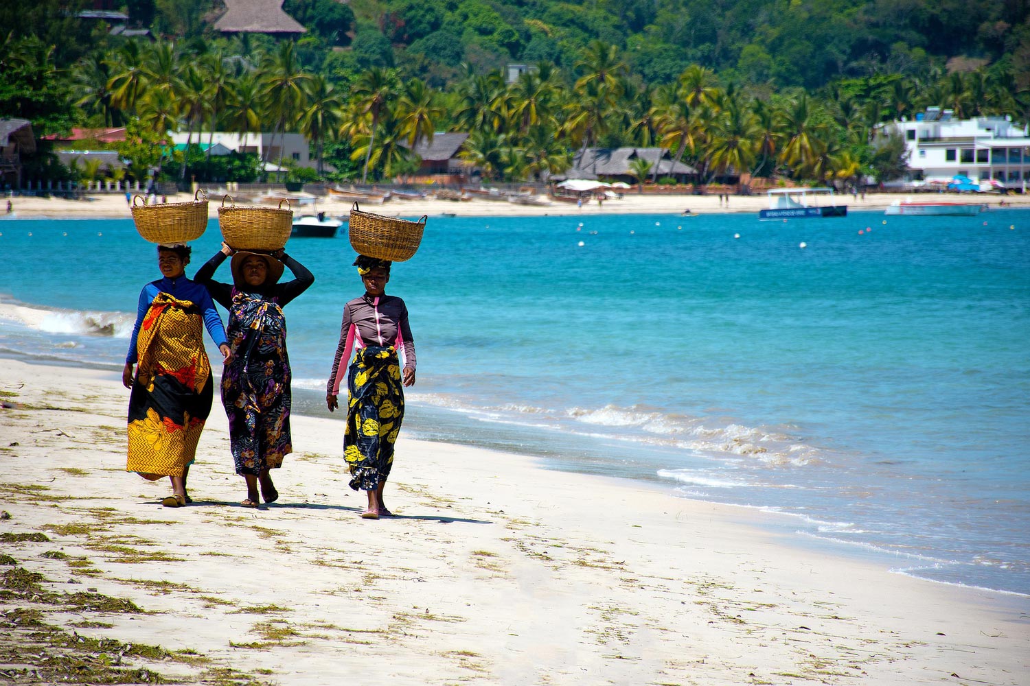 Madagascar,-Africa,-Women-image